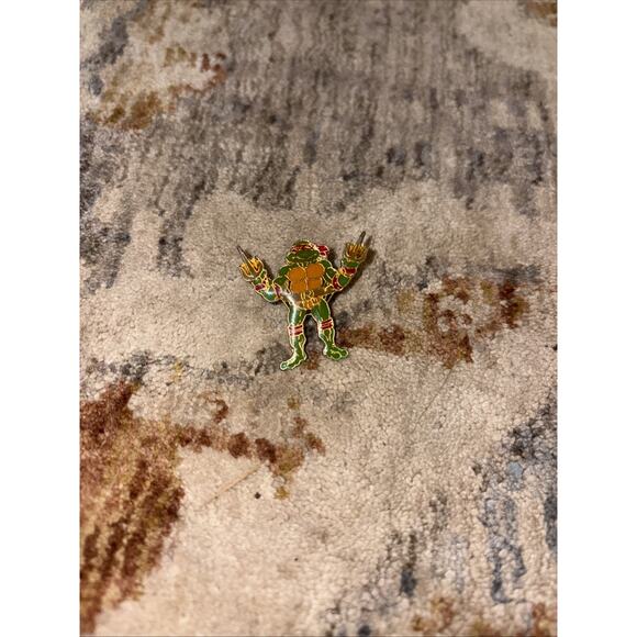1989 Mirage Studios Teenage Mutant Ninja Turtles TMNT Enamel Metal Pin Raphael - Picture 1 of 1